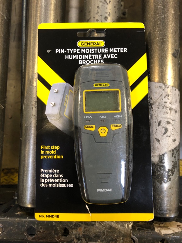 Photo 2 of General Tools Pin-Type Digital Moisture Meter with LCD Display