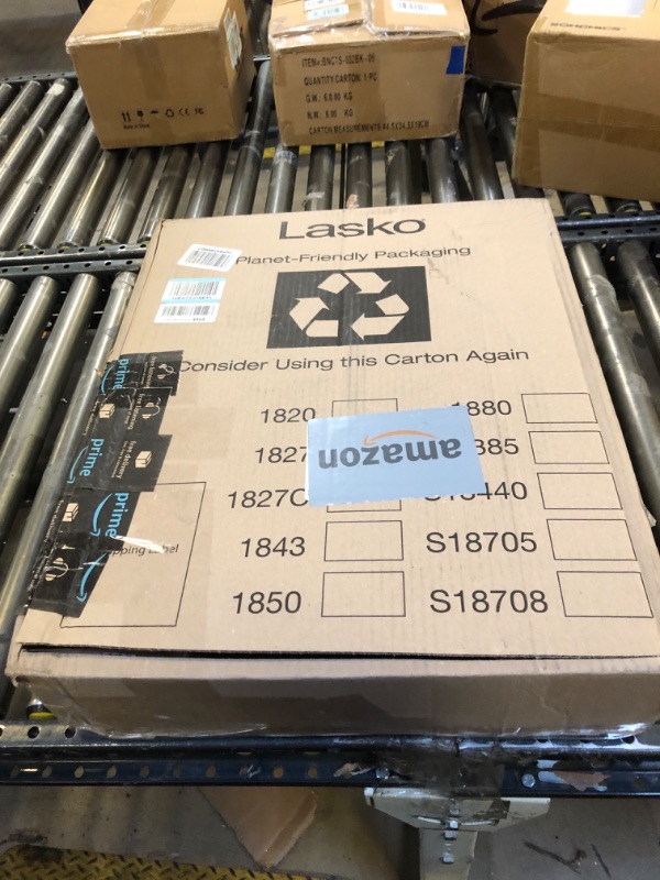 Photo 1 of Lasko Oscillating Pedestal Fan