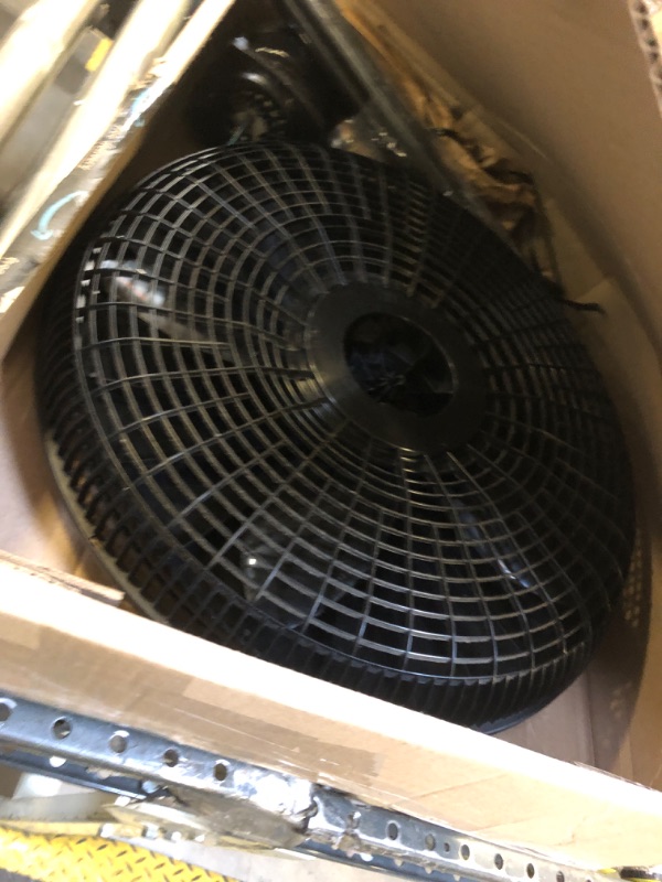 Photo 2 of Lasko Oscillating Pedestal Fan