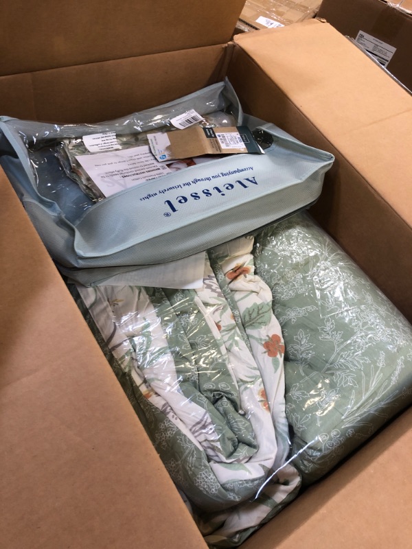 Photo 1 of ALEISSEL Natural Cotton 3pcs Botanical Comforter Sets Queen Size-Green Comforter with Red & Blue Flowers,Gray Leaves on Off-White, Reversible Lightweight Bedding Sets(Full/Queen)