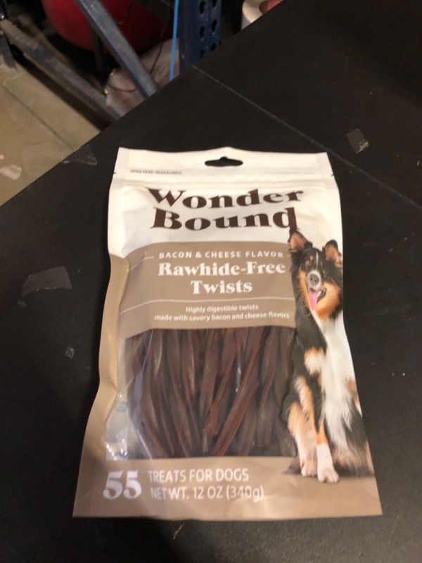 Photo 2 of Amazon Brand - Wonder Bound Bacon & Cheese Flavor Dog Twist Sticks - 55 Count - Rawhide-Free Dog Treats, Dental Health Chews for Plaque & Tartar Control, Easy to Digest, Long-Lasting Bacon & Cheese 55 Count (Pack of 1) EXP JULY 2026