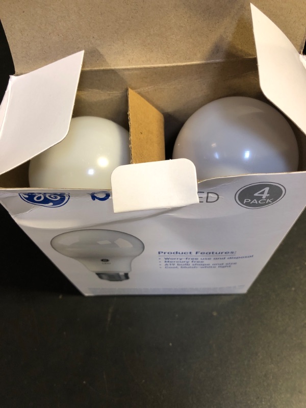 Photo 2 of GE Basic LED Light Bulbs, 40 Watt, Daylight, A19 (4 Pack)