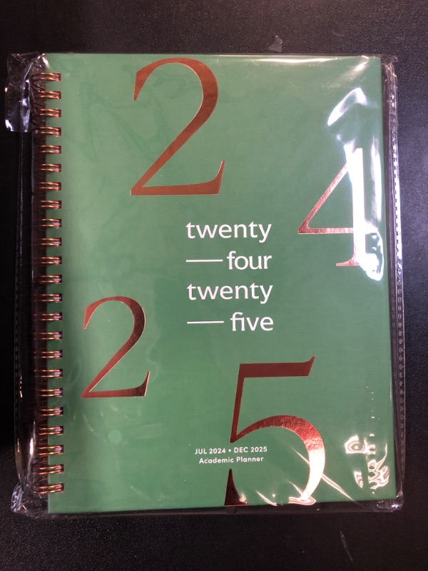 Photo 2 of Riley's Planner 2024-2025 Academic Year, 18-Month School Calendar 2024-2025 Planner Book Hardcover, Monthly and Weekly Student Planner, Notes Pages, Twin-Wire Binding (8 x 6 inch, Dark Green)