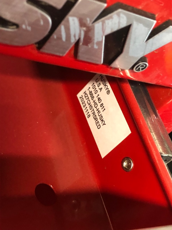 Photo 9 of ***USED - DIRTY - DENTED AND SCRATCHED - NO PACKAGING - SEE PICTURES***
Husky Tool Storage 27 in. W x 18 in. D Standard Duty Red Rolling Tool Chest Combo Red