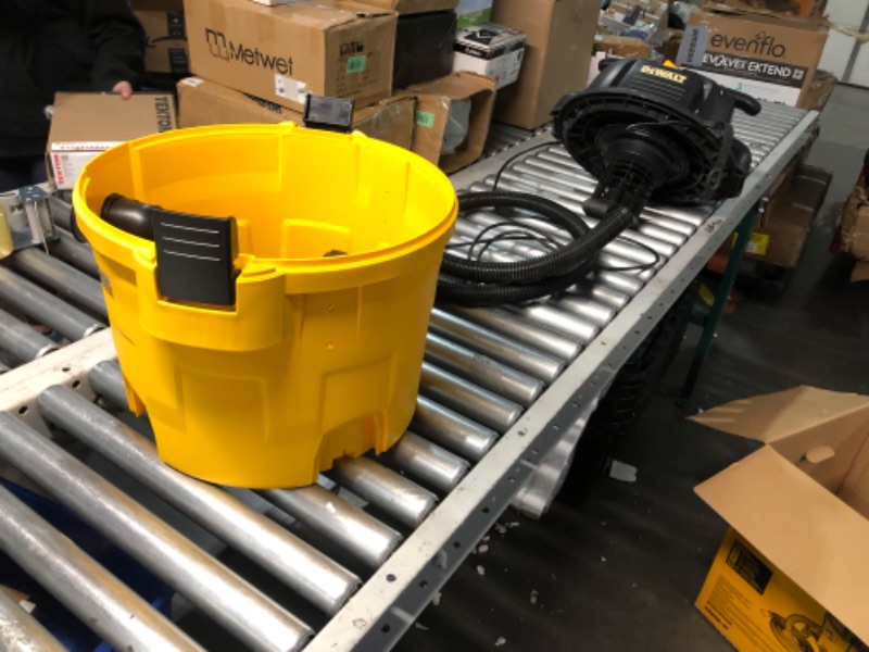 Photo 4 of ***NONREFUNDABLE - NOT FUNCTIONAL - SEE COMMENTS***
DEWALT 9 Gallon Wet/Dry Vac, 5HP Heavy-Duty Shop Vacuum, Wet/Dry Suction Blow Function 3 in 1, DXV09P