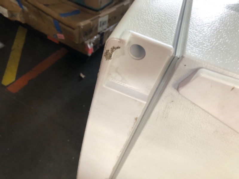 Photo 1 of ***TRUCK/TRAILER PICKUP ONLY - NONREFUNDABLE - SEE COMMENTS***
Crosley® Conservator® 18.0 Cu. Ft. White Top Freezer Refrigerator