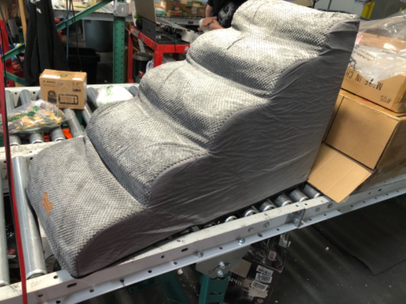 Photo 1 of ***DAMAGED - TORN - SEE PICTURES***
Dog Stairs to high beds, 5 step dog stairs for 30 inches couch-bed, pet stairs for small old large dogs and cats, dog ramp climbing to 20-30 inch bed, Non-Slip balanced dog ramps for Indoor stairs,30D
