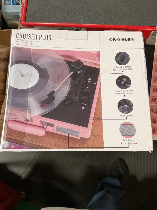 Photo 2 of ***LIGHTS UP WHEN PLUGGED IN - UNABLE TO TEST FURTHER - SEE PICTURES***
Crosley CR8005E-BH Cruiser Plus Vintage 3-Speed Bluetooth in/Out Suitcase Vinyl Record Player Turntable, Blush