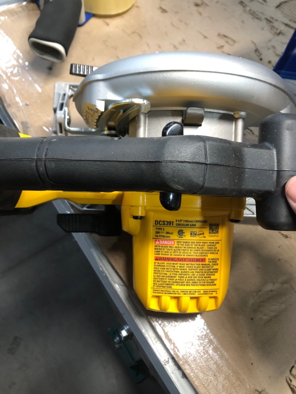Photo 1 of **NON-REFUNDABLE** (TOOL ONLY) DEWALT 20V MAX Circular Saw