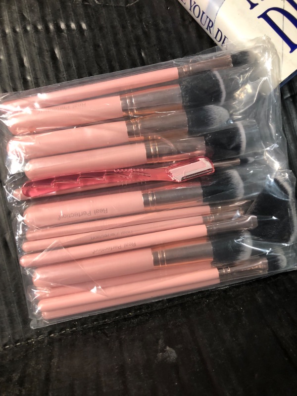 Photo 1 of ***NON REFUNDABLE*** (2pack) Real Perfection Makeup Brush Set 16 Pcs each with 1 Eyebrow Razor Premium Synthetic Foundation Powder Concealers Eyeshadow Blush Makeup Brushes Make up Brushes Kit (Pink)