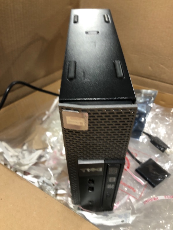 Photo 1 of 9020 Small Form Factor Desktop with Intel Core i7-4770 Upto 3.9GHz, HD Graphics 4600 4K Support, 32GB RAM, 1TB SSD, DisplayPort, HDMI, Wi-Fi, Bluetooth - Windows 10 Pro (Renewed) ***** PARTS ONLY *****