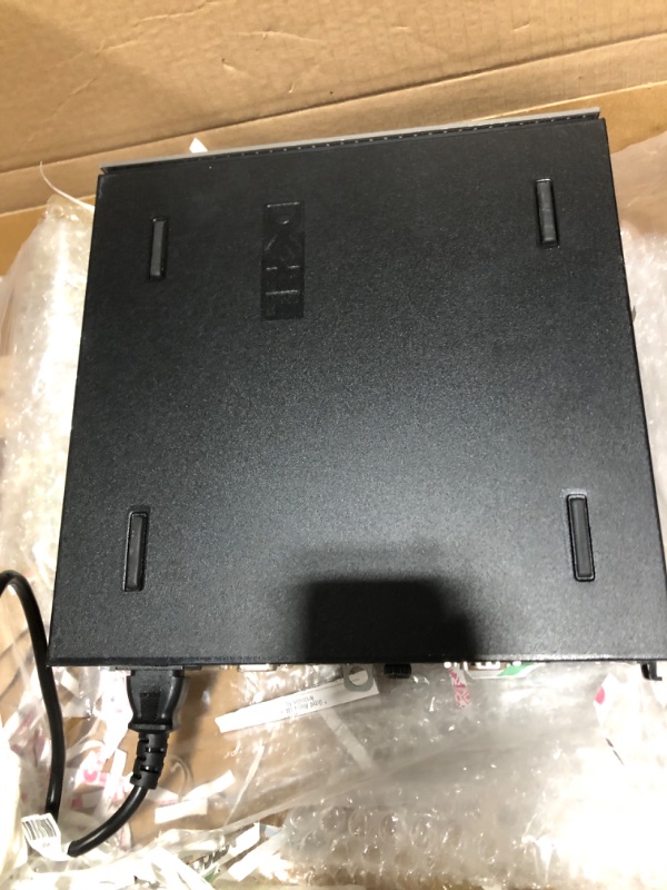 Photo 1 of 9020 Small Form Factor Desktop with Intel Core i7-4770 Upto 3.9GHz, HD Graphics 4600 4K Support, 32GB RAM, 1TB SSD, DisplayPort, HDMI, Wi-Fi, Bluetooth - Windows 10 Pro (Renewed) ***** PARTS ONLY *****