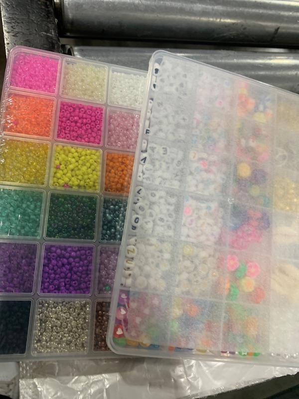 Photo 2 of QUEFE 10100pcs 3mm Glass Seed Beads 24 Colors Handcrafted Accessories Kit Small Beads Kit Bracelet Beads for Jewelry Making, Bracelets, Necklaces, DIY Crafts