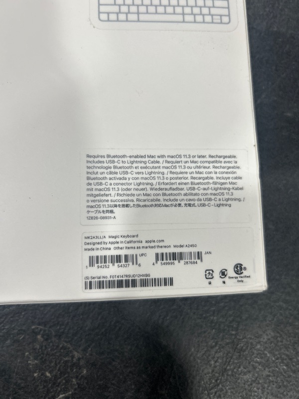 Photo 4 of Apple Magic Keyboard Wireless Bluetooth Rechargeable Works with Mac iPad iPhone US English White