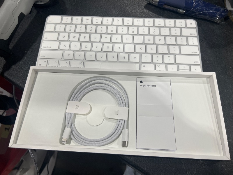 Photo 3 of Apple Magic Keyboard Wireless Bluetooth Rechargeable Works with Mac iPad iPhone US English White