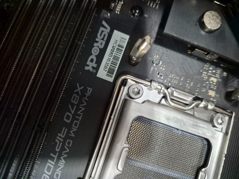 Photo 1 of ****PARTS ONLY**MISSING MANY PARTS** VRAM & Blackwell Chip Removed, No RAM, No SSD, No CPU****
ZOTAC MEK Gaming PC Desktop, NVIDIA GeForce RTX 5090 32GB GDDR7, AMD Ryzen 7 9800X3D Up to 5.2GHz, 32GB DDR5, 2TB NVMe SSD, 1200W 80+ Gold PSU, WiFi 7, Windows