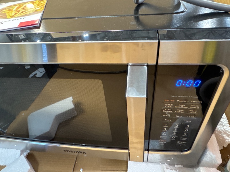 Photo 5 of *POWERS ON** Toshiba 4-in-1 ML-EC42P(SS) Countertop Microwave Oven, Smart Sensor, Convection, Air Fryer Combo, Mute Function, Position Memory