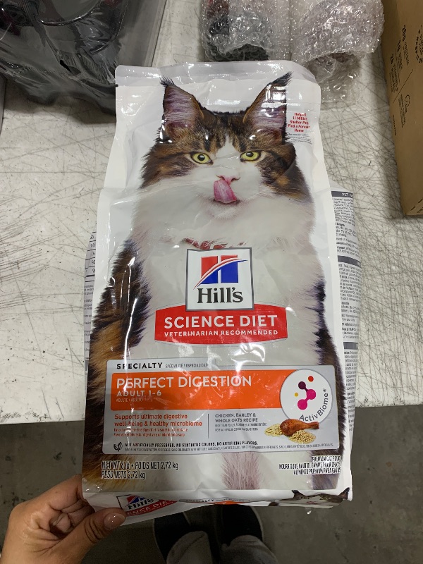 Photo 2 of  bb 2026 Hill's Science Diet Perfect Digestion, Adult 1-6, Digestive Support, Dry Cat Food, Chicken, Brown Rice, & Whole Oats, 6 lb Bag