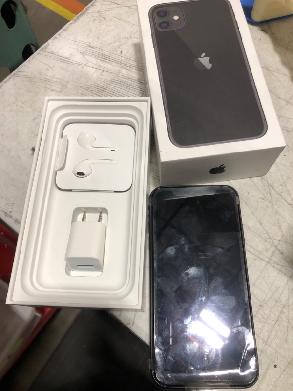 Photo 2 of Apple iPhone 11 (128GB) - Black (T-Mobile)