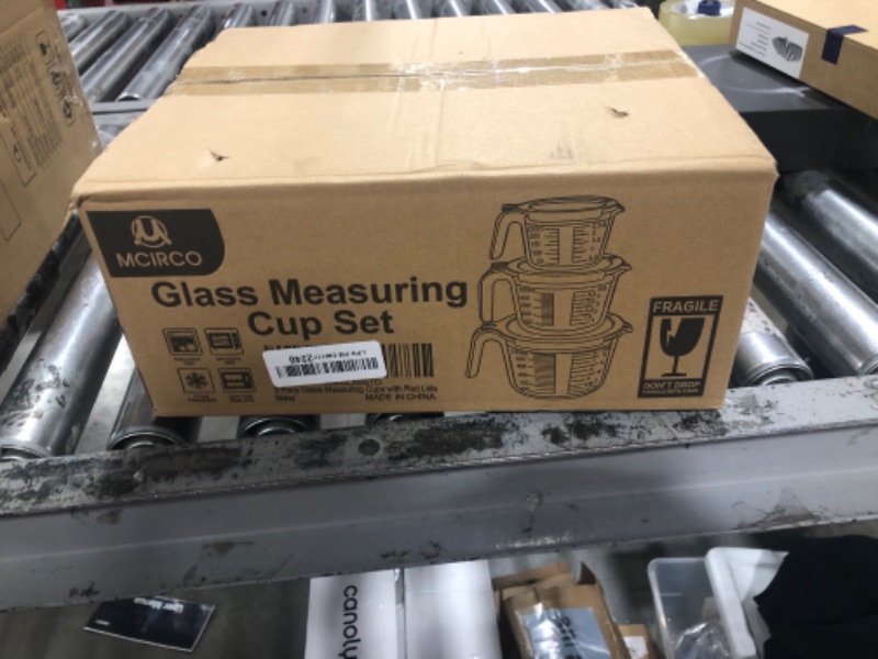 Photo 1 of M MCIRCO 6 Pcs Glass Measuring Cups with Lids Set, 1-Cup, 2-Cup, 4-Cup Measuring Jugs with Handle, Nesting Liquid Measuring Cups for Kitchen