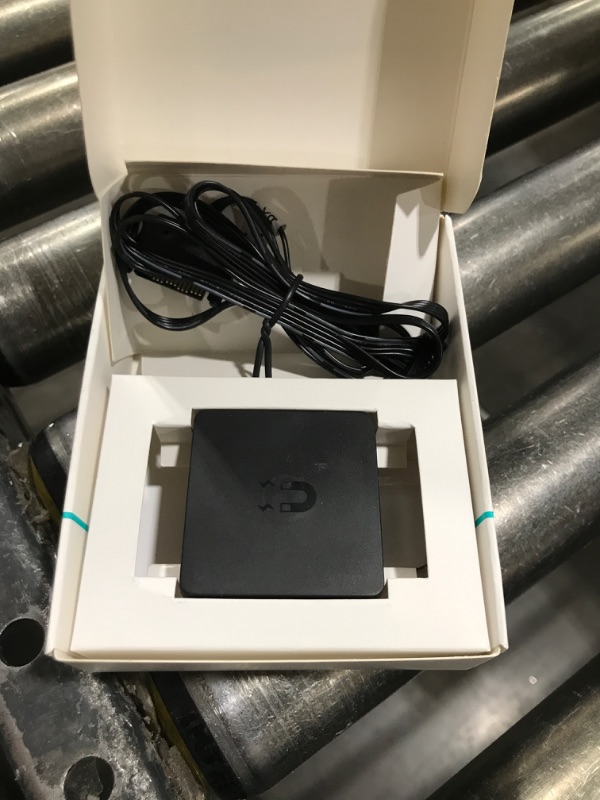 Photo 1 of XMSJSIY 5V 3 Pin ARGB to 12V 4 Pin RGB Converter, 5V ADD-RGB to 12V RGB Motherboard Transfer Hub, with SATA Power cable