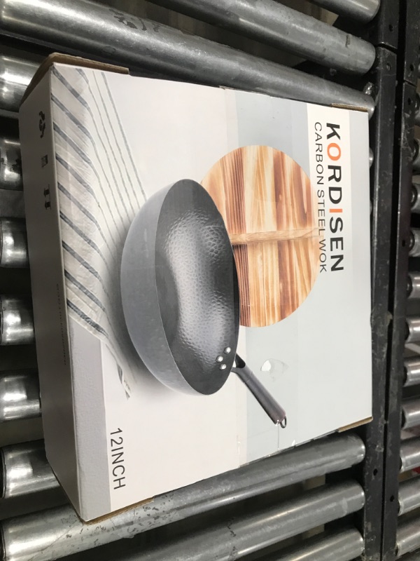 Photo 2 of Kordisen Carbon Steel Wok Pan with Lid, 12.6inch Flat Bottom Wok, Woks & Stir Fry Pans for Induction, Electric, Gas Stoves, No Chemical Coated Chinese Wok