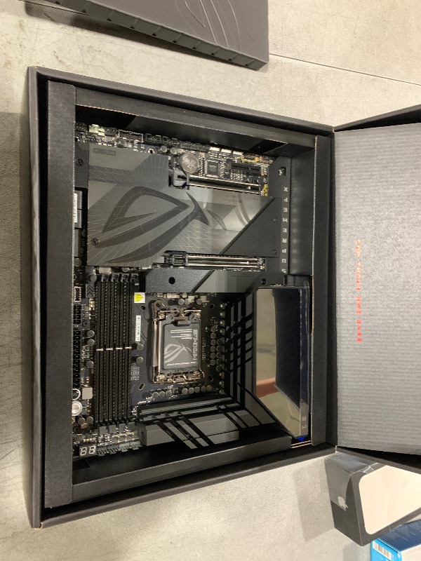 Photo 5 of ASUS ROG Maximus Z790 Dark Hero (WiFi 7) LGA 1700(Intel 14th &13th&12th Gen) ATX Gaming Motherboard(PCIe 5.0x16, 5xM.2 Slots,DDR5,2X Thunderbolt 4 Ports, USB Type-C Front-Panel)