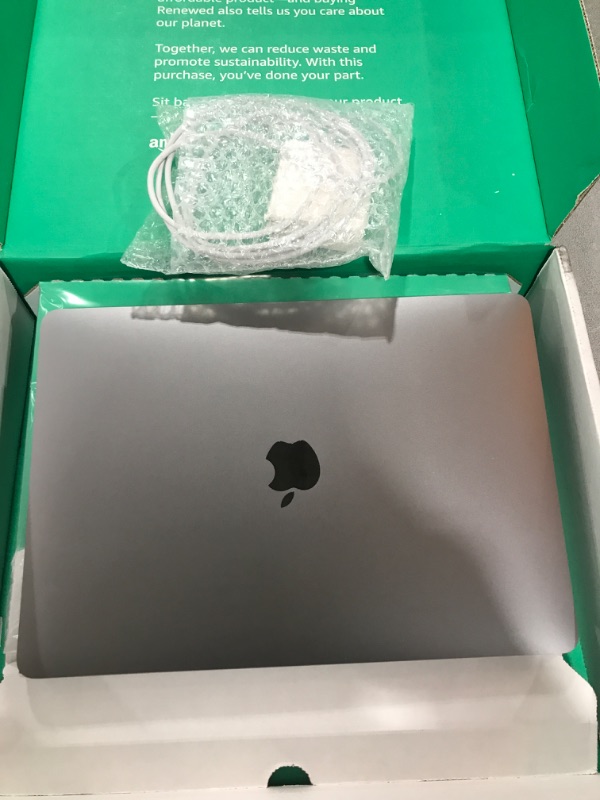 Photo 3 of Late 2020 Apple MacBook Air with Apple M1 Chip (13.3 inch, 8GB RAM, 256GB SSD) Space Gray (Renewed Premium)