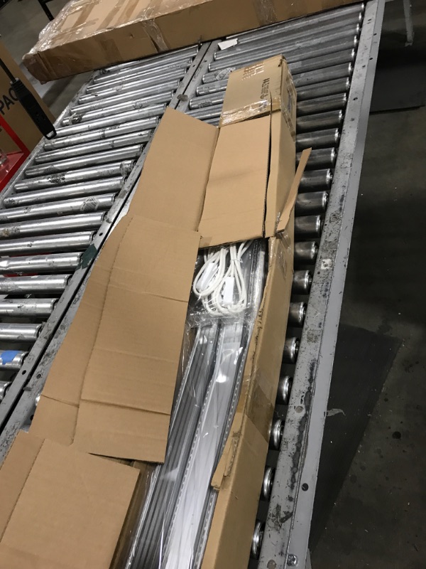 Photo 1 of Barrina LED Shop Light, 8FT 72W 10000LM 5000K, Daylight White, V Shape, Clear Cover, Hight Output, Linkable, T8 LED Tube Lights, for Garage 8 Foot with Plug (Pack of 10)
