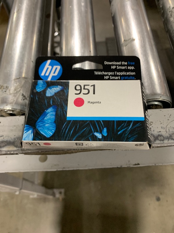 Photo 2 of HP 951 Magenta Ink Cartridge | Works with HP OfficeJet 8600, HP OfficeJet Pro 251dw, 276dw, 8100, 8610, 8620, 8630 Series | Eligible for Instant Ink | CN051AN