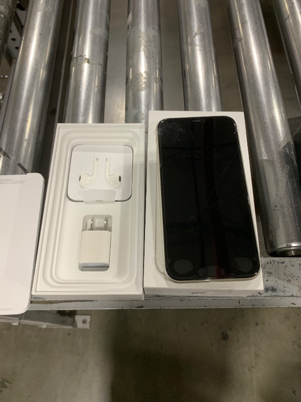 Photo 3 of Apple iPhone 11- Criket wireless
