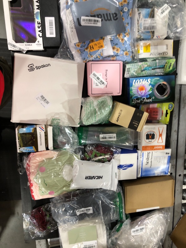 Photo 1 of BOXLOT BUNDLE OF GENERAL MERCHANDISE 