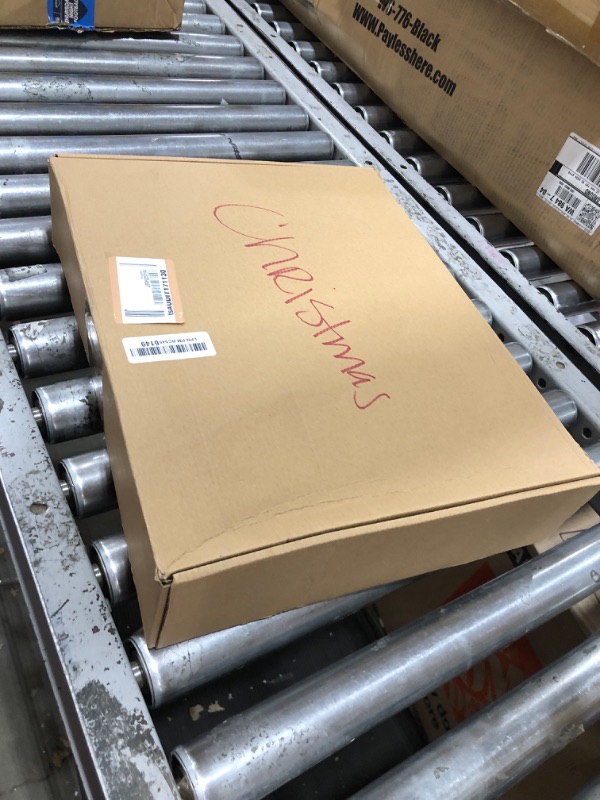 Photo 1 of Bibelot 18inch Mesh Chrimas Day Wreath 18inch Artificial Winter Berries Wreaths with Merry Christmas Sign for Indoor/Door Decor, Wreaths for Christmas and Winter Decor