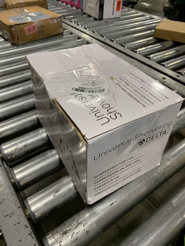 Photo 1 of Delta Faucet 4-Spray In2ition Dual Shower Head with Handheld Spray, Chrome Shower Head with Hose, Showerheads & Handheld Showers, Handheld Shower Heads, Chrome 58499