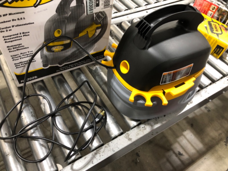 Photo 1 of 2.5 Gallon 1.75 Peak HP Small Shop Vac Wet Dry Vacuum with Filter Bag, Hose, Utility Nozzle and Car Nozzle Attachments