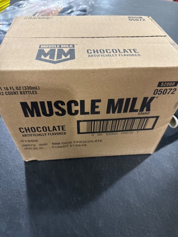 Photo 2 of Muscle Milk Genuine Protein Shake, Chocolate, 25g Protein, 11.16 Fl Oz (Pack of 12), Packaging May Vary EXP 2025
