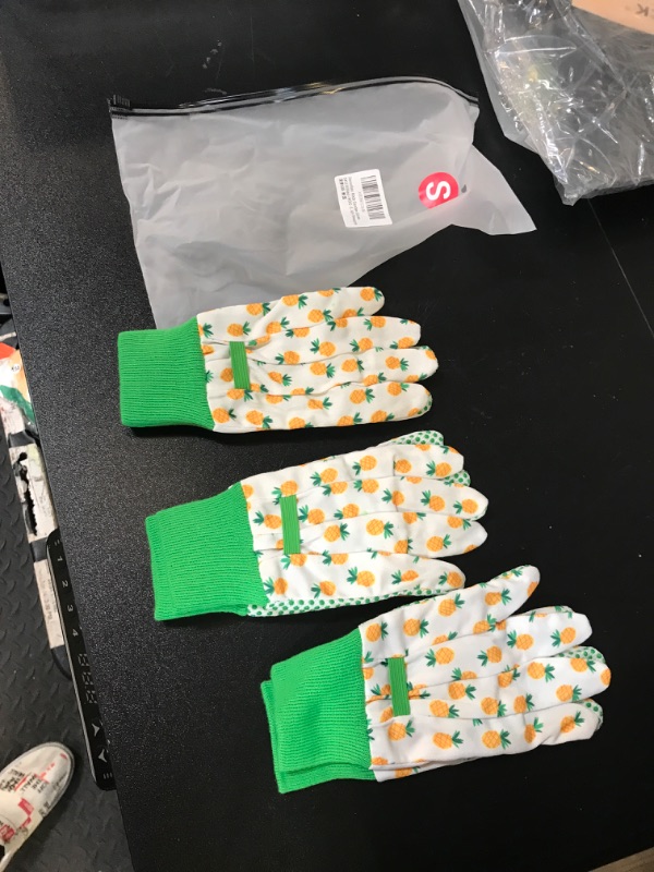 Photo 1 of 3 pack small kid pineapple garden gloves