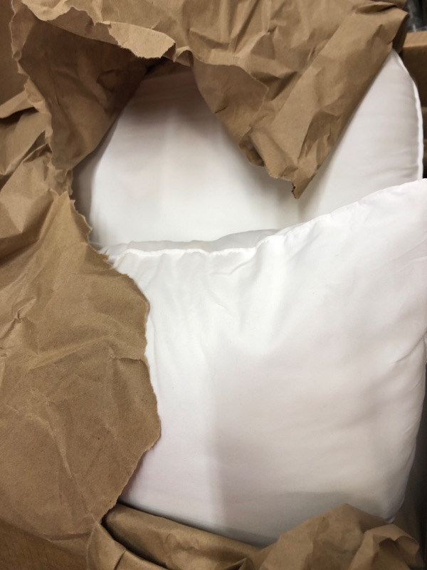 Photo 2 of Bedsure Firm King Size Pillows