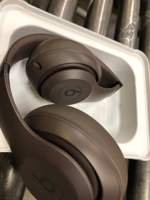 Photo 1 of Beats Studio Pro Bluetooth Wireless Headphones