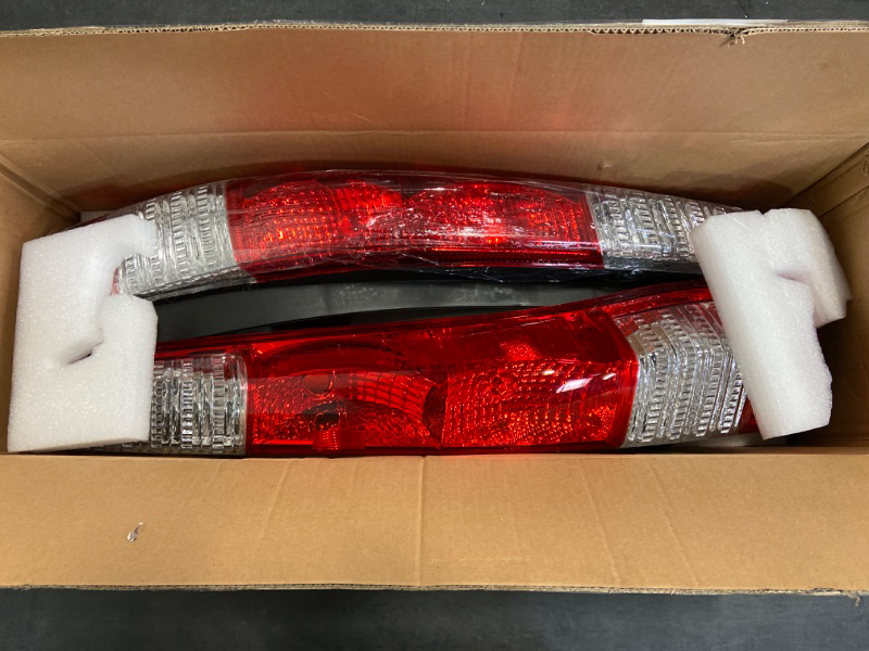 Photo 2 of ***Driver and Passenger Side*** For Honda CRV Tail Lights Lamps Set 2005 2006 