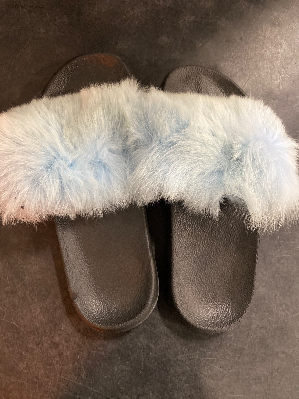 Photo 2 of Size 10 Women Summer Hot Luxury Fluffy Fox Fur Slides Ladies Indoor Warm Furry Fur Flip Flops Girls Amazing Plush Fur Slippers