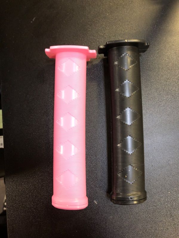 Photo 2 of 2PCS 3D Printed Gravity Retractable Samurai Sword Model Toys,Creative Decompression Super Healing Tricky Toy Boys and Girls Toys(Black+Pink)