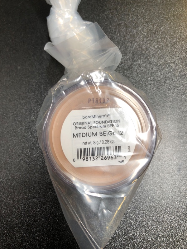 Photo 2 of bareMinerals Original Loose Powder Foundation SPF 15, Lightweight Mineral Loose Powder Foundation Makeup, Buildable Coverage, Talc Free, Vegan Medium Beige 12 0.28 Ounce (Pack of 1)