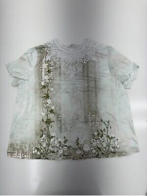 Photo 1 of 3XL WOMENS WHITE LACE NECK FLORAL gRAPHIC TEE  