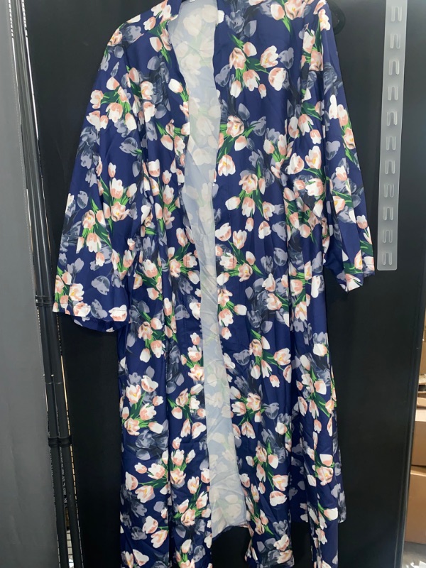 Photo 1 of 5XL Women's Floral Print Cover Up 