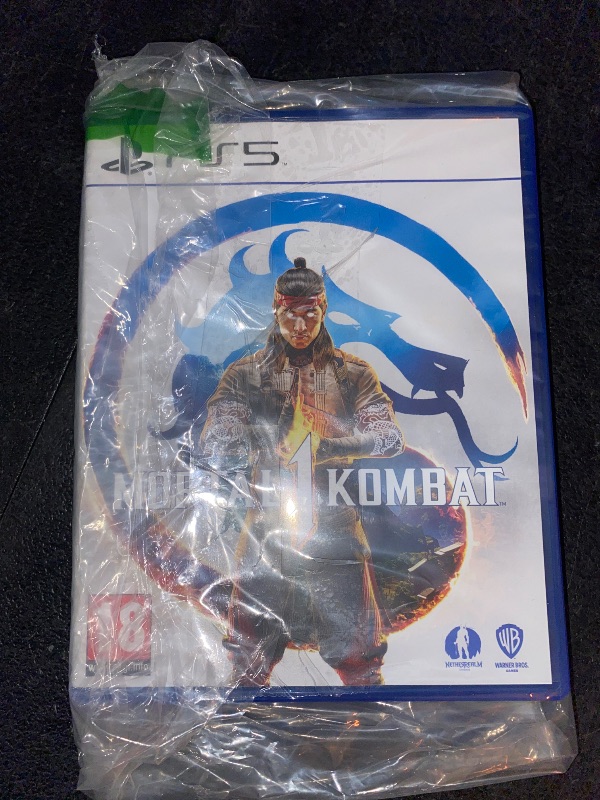 Photo 2 of Mortal Kombat 1 (PS5)
