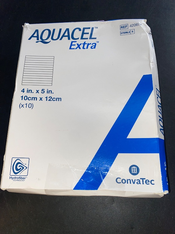 Photo 3 of 4/10 ConvaTec AQUACEL Extra 4"x5" Hydrofiber Absorbant Dressing for Moderate to Highly Exuding Wounds, Non-Woven Two-Dimensional Strengthening Fibers, Rectangle, 10ct Box
