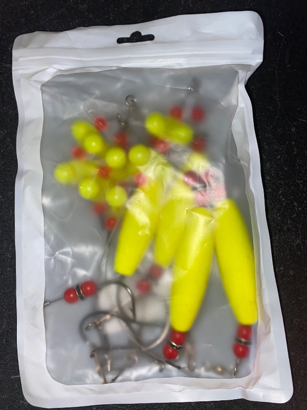 Photo 2 of 4/6 Catfish Float Rigs Santee Rig Catfish Bait Floats Kit with Rattles & Noise - 8/0 Stainless Hooks for Monster Fish - Durable EVA Bobbers for Boat or Shore Fishing - Catfish Angler's Gift
