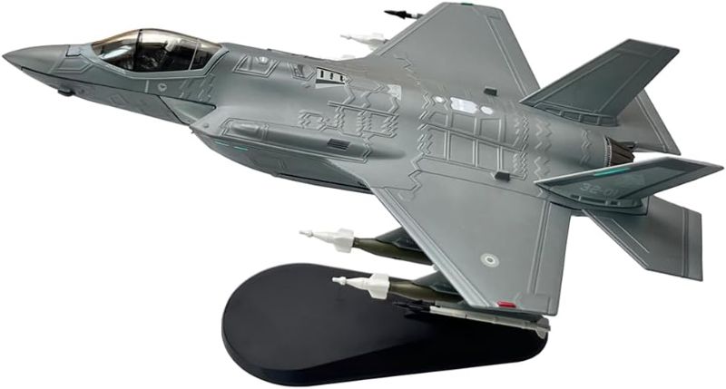 Photo 2 of 1/72 Scale F35 F-35A Lightning II Joint Strike Fighter Attack Aircraft Metal Military Plane Toy Model Collection Gift