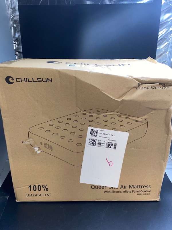 Photo 2 of CHILLSUN Queen Air Mattress with Built in Pump,Elevated Durable Inflatable Mattresses with Storage Bag,13"Fast&Easy Inflating Blow Up Airbed,Camping Accessories for Travel&Guests&Home,2024 New Version FACTORY SEALED***
